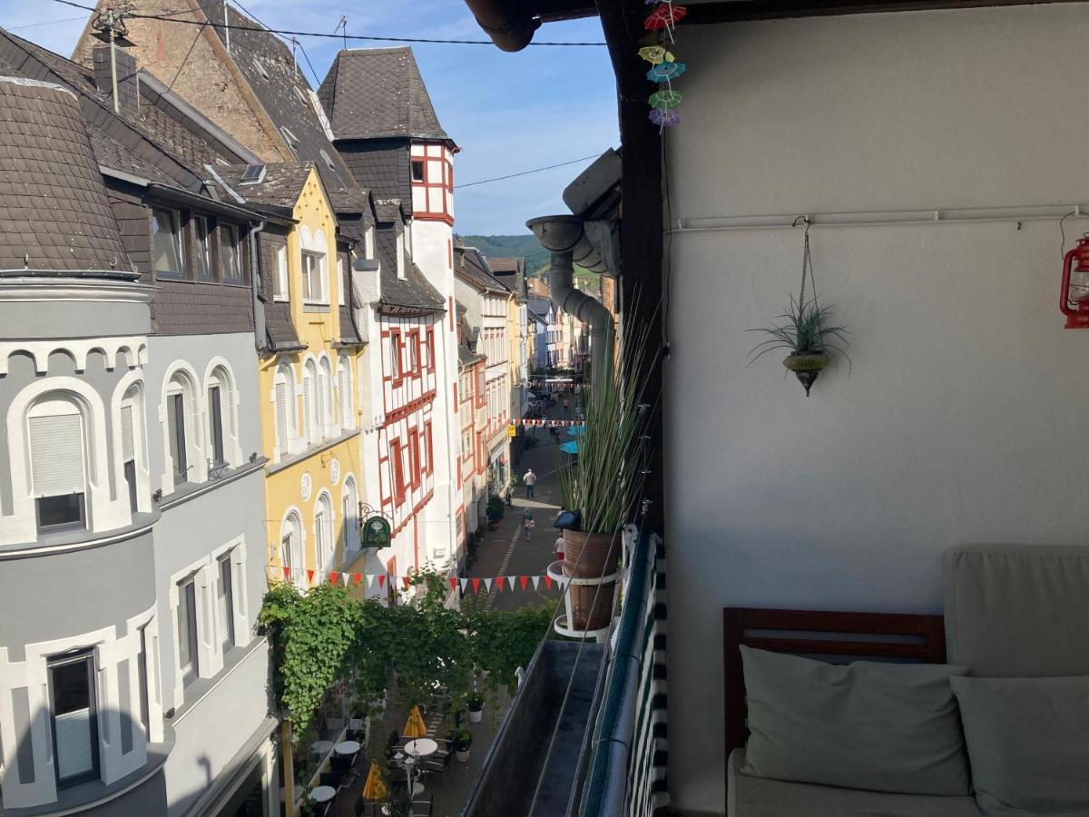 Haus Alte Metzgerei - Im Herzen Der Altstadt Zell an der Mosel Exterior photo