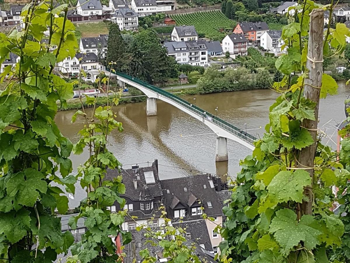 Haus Alte Metzgerei - Im Herzen Der Altstadt Zell an der Mosel Exterior photo