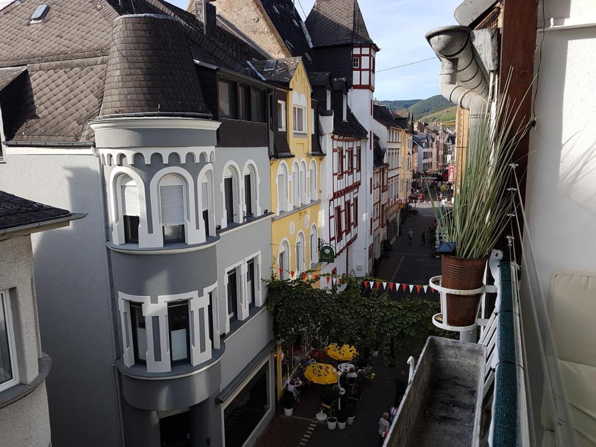 Haus Alte Metzgerei - Im Herzen Der Altstadt Zell an der Mosel Exterior photo